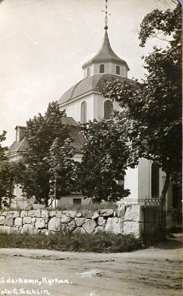 14 - S�DERHAMN KYRKAN