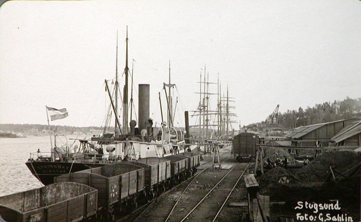 17 - STUGSUND HAMNEN
